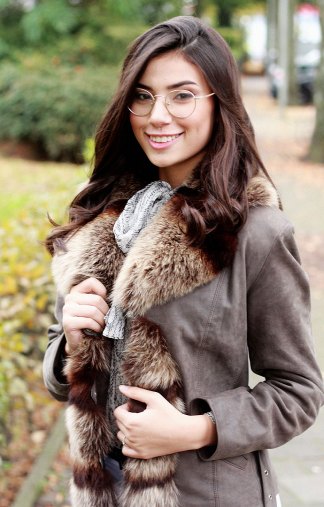 Laura4